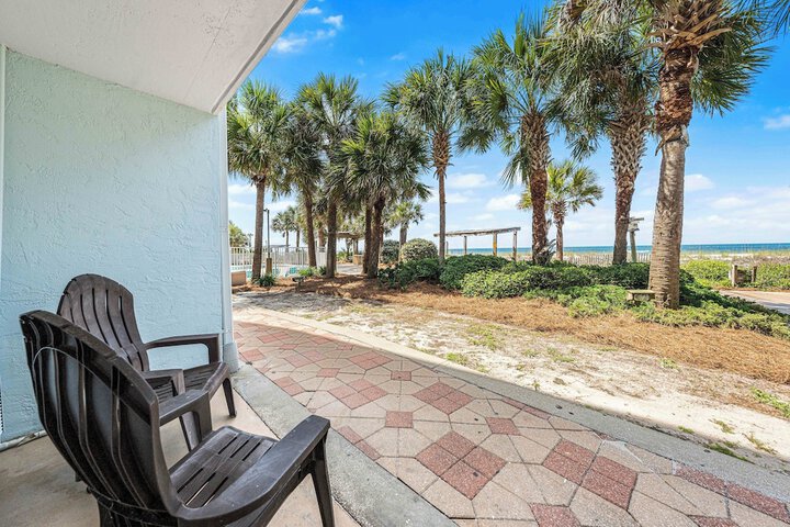 Terrace/Patio 57 of 120