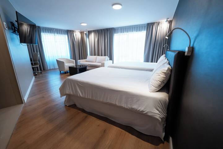 Room 12 of 43