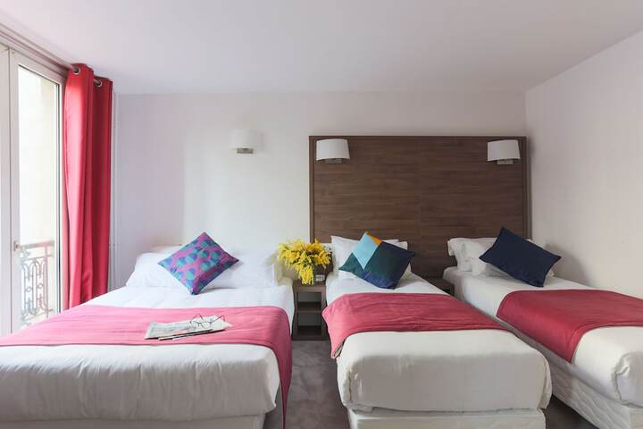 Room 6 of 32