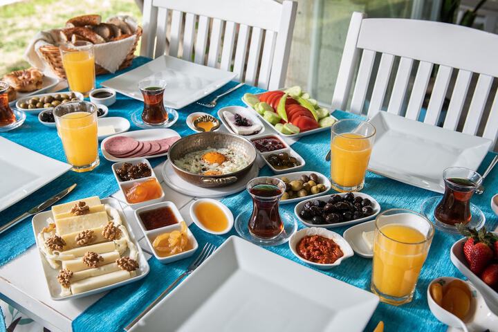 Breakfast/Coffee Service 35 of 58