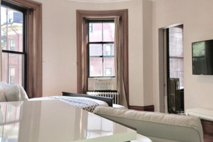 Room 60 of 63