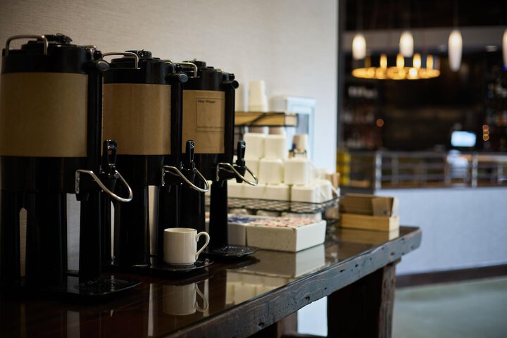 Breakfast/Coffee Service 40 of 62