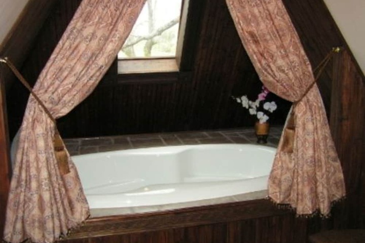Hot Tub 55 of 108
