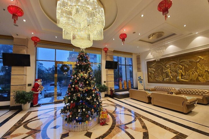 Hotel Interior 4 of 17