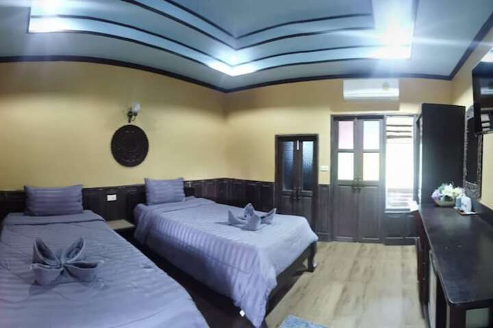 Room 17 of 48