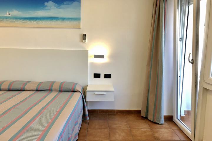 Room 9 of 51