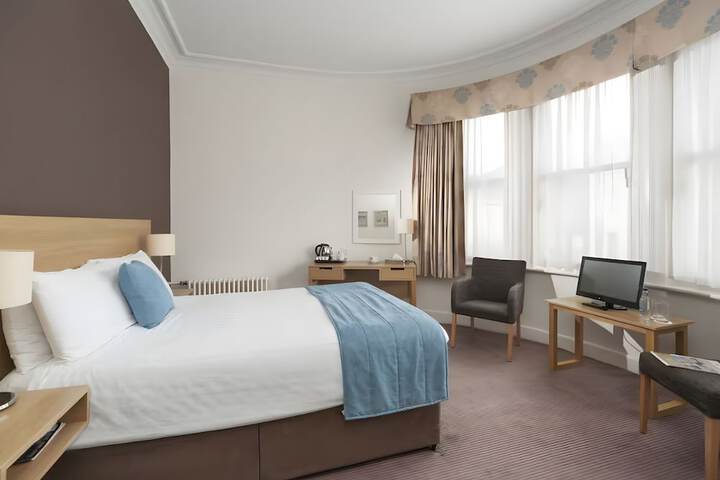 Room 13 of 56