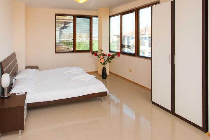 Room 7 of 46