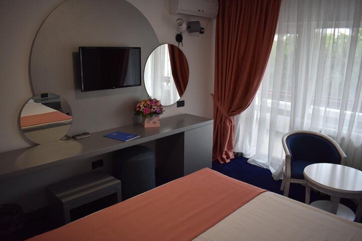 Room 22 of 55