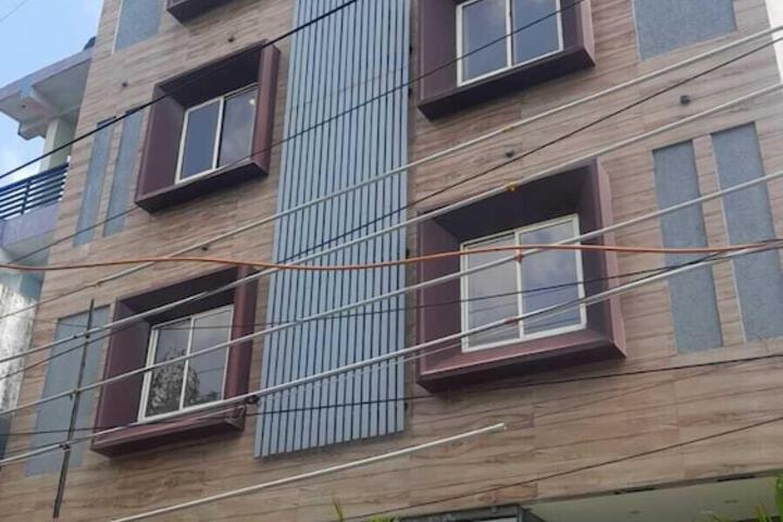 HOTEL PRIDE INN