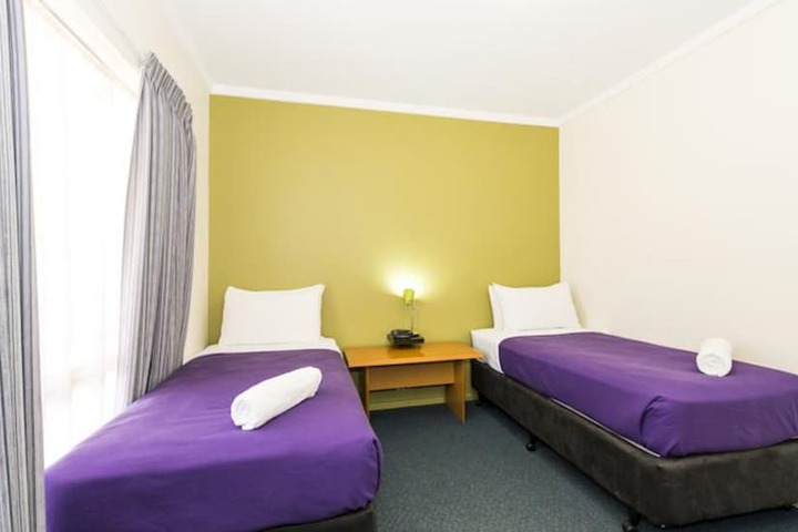Room 7 of 35
