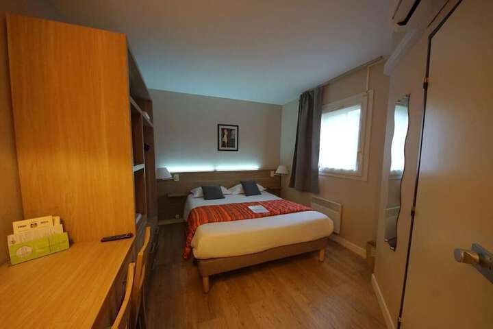 Room 13 of 61
