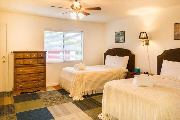 Room 30 of 114