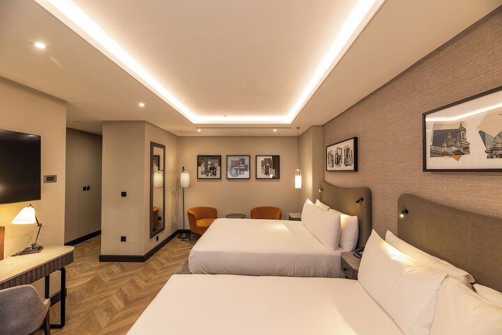Room 34 of 101