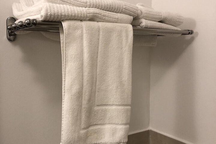 Room 12 of 26