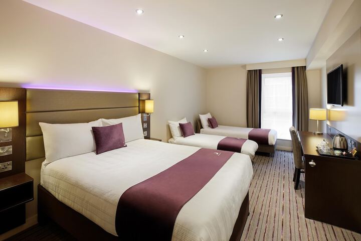 Room 8 of 36