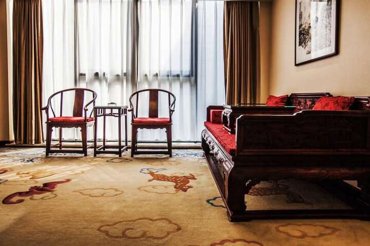 Room 16 of 65