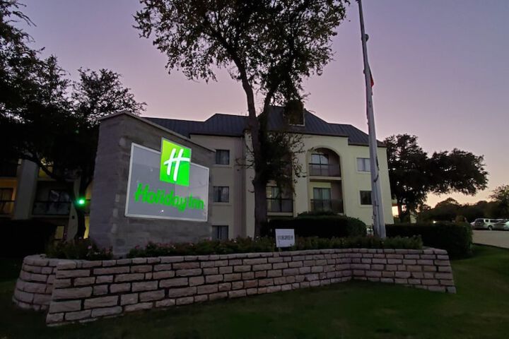 Holiday Inn Irving Las Colinas