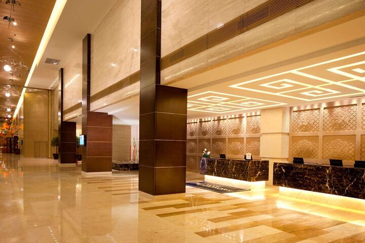 Hotel Interior 7 of 150