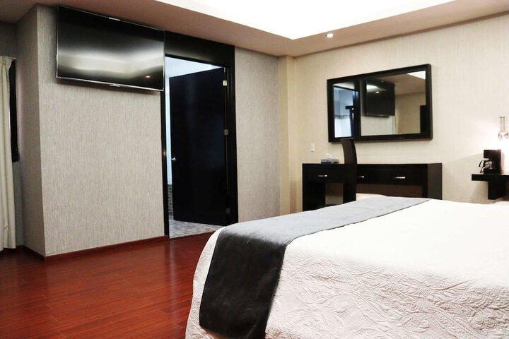 Room 16 of 92