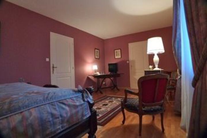 Room 9 of 25