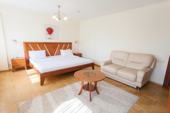 Room 15 of 79