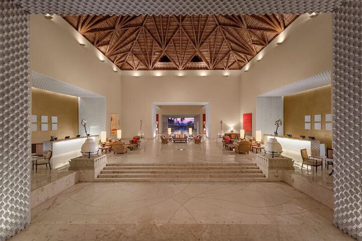 Hotel Lobby