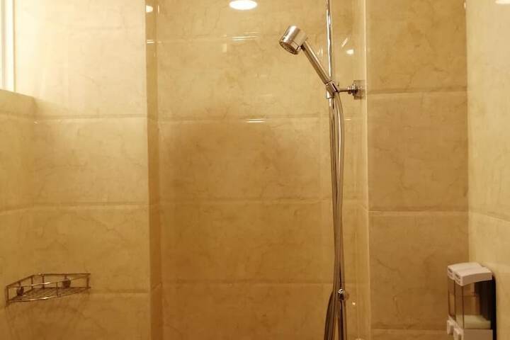 Room 42 of 51