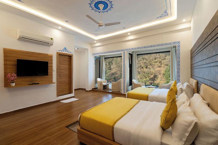 Room 9 of 44