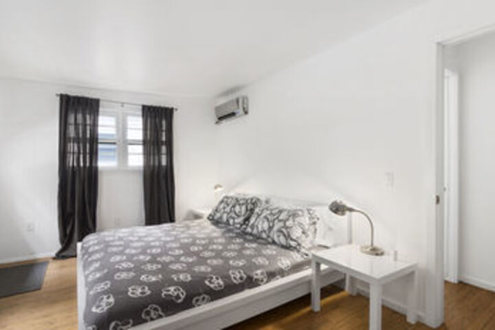 Room 15 of 25
