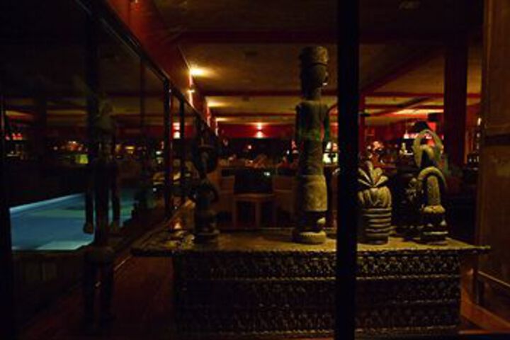 Dining 48 of 54