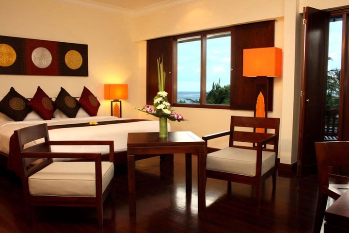 Room 25 of 108