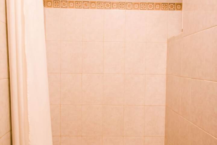 Room 30 of 48