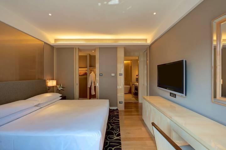 Room 45 of 135