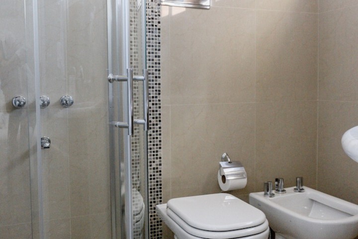 Room 9 of 20