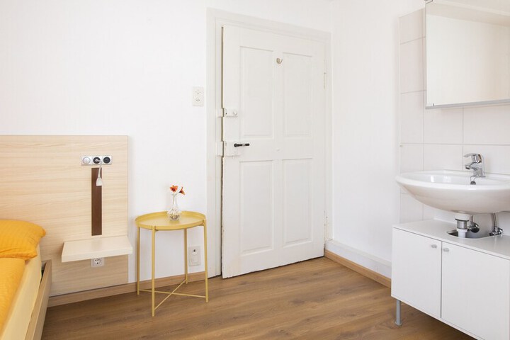 Room 12 of 35