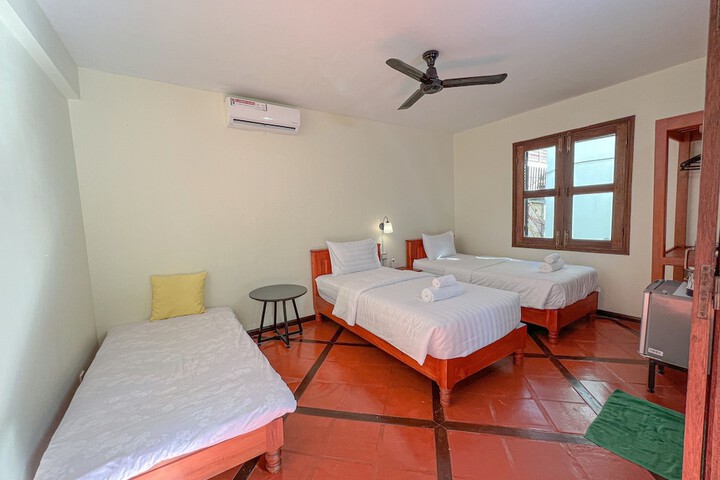 Room 15 of 80