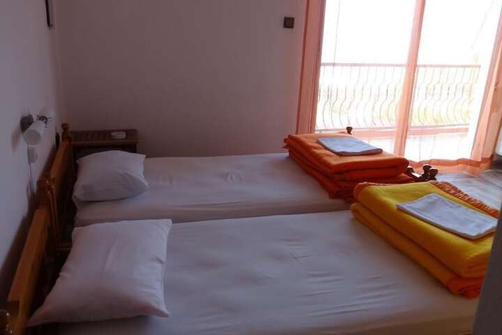 Room 17 of 22