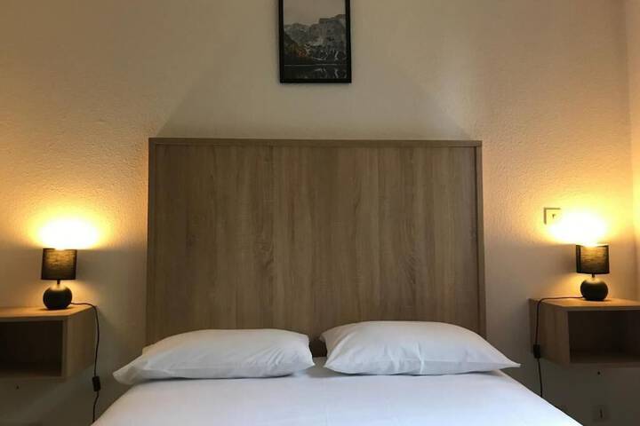 Room 7 of 19