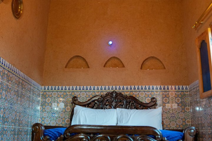 Room 7 of 20