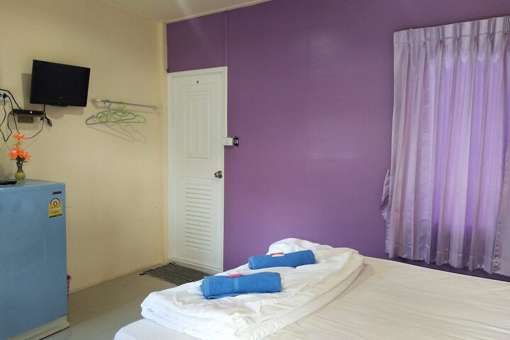 Room 3 of 24