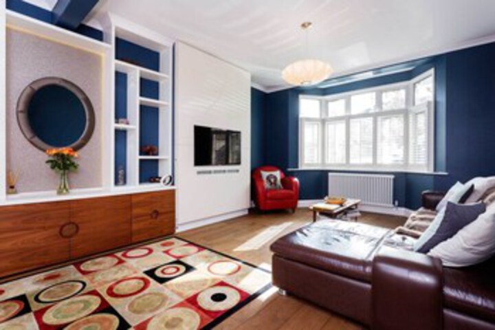 Room 8 of 30