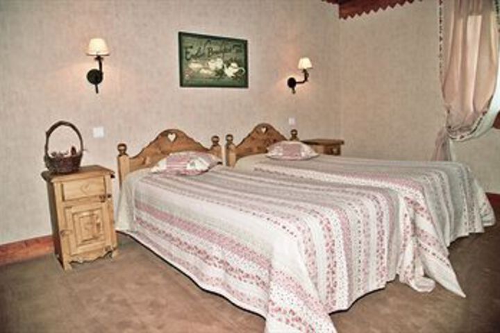 Room 11 of 31