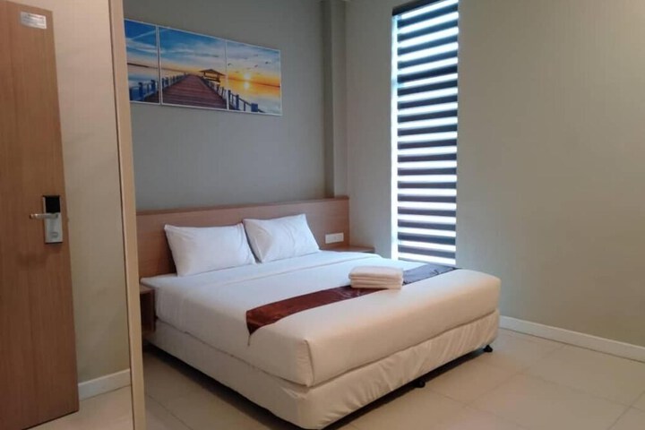 Room 29 of 63
