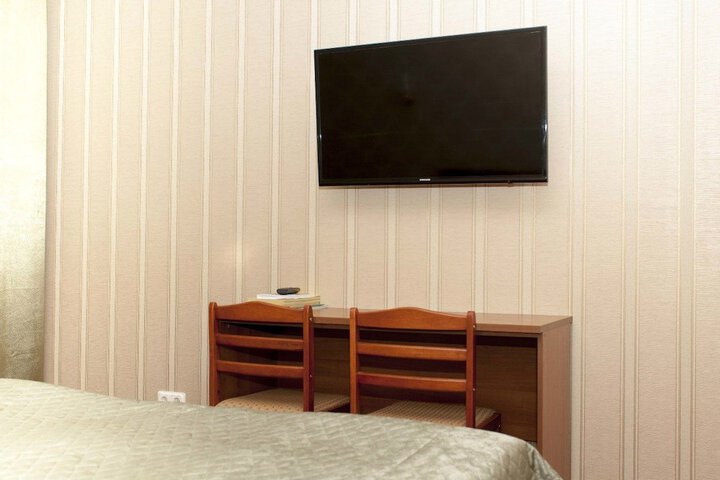 Room 16 of 65