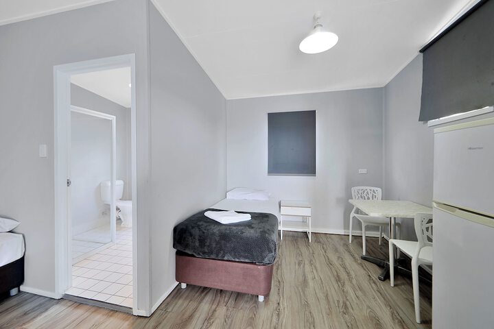 Room 7 of 42