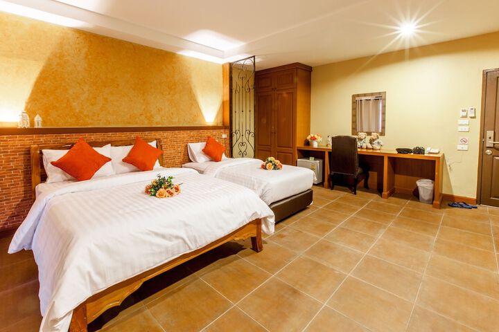 Room 16 of 60