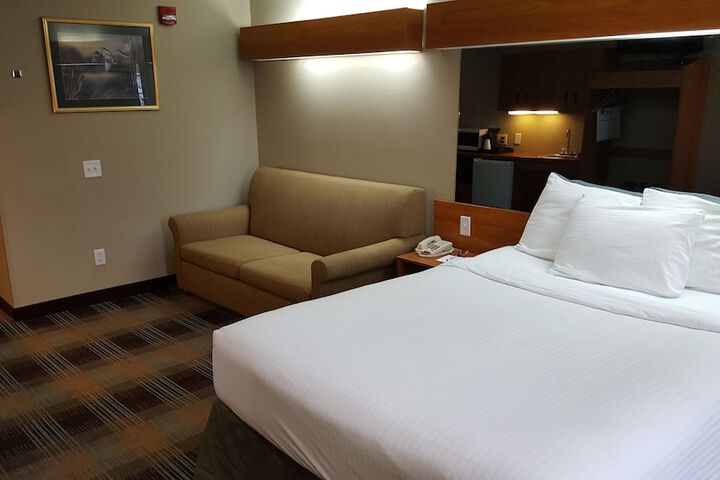 Room 16 of 41