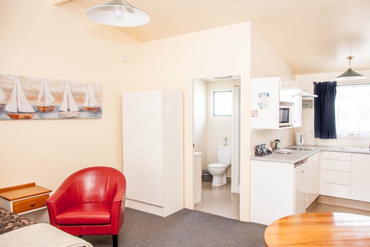 Room 18 of 26