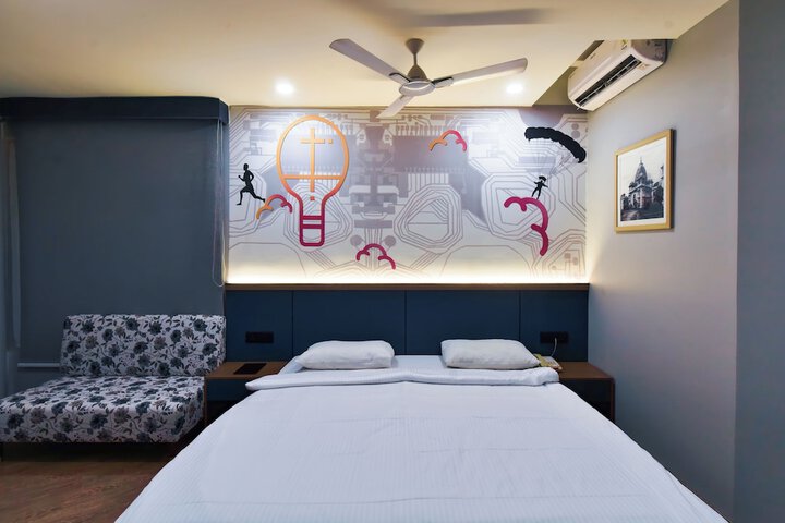 Room 16 of 46